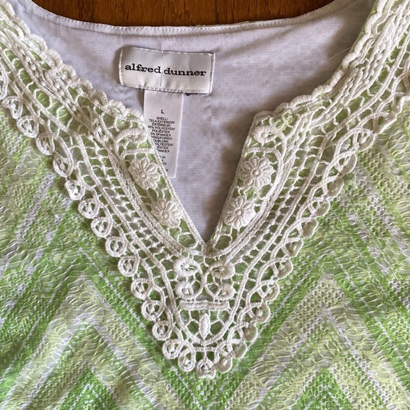 Alfred Dunner L Blue-Green Diamond Ombre V Neck 3/4 Sleeve Blouse - Picture 3 of 11